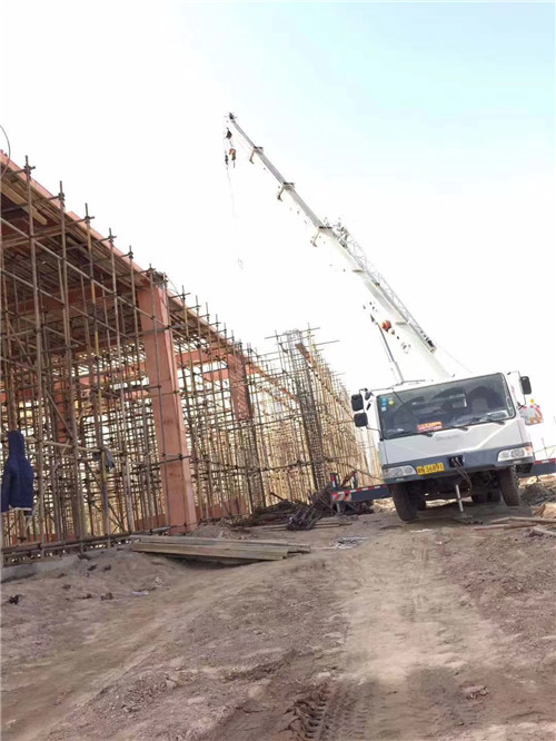 广饶县吊车作业的安全注意事项有哪些？