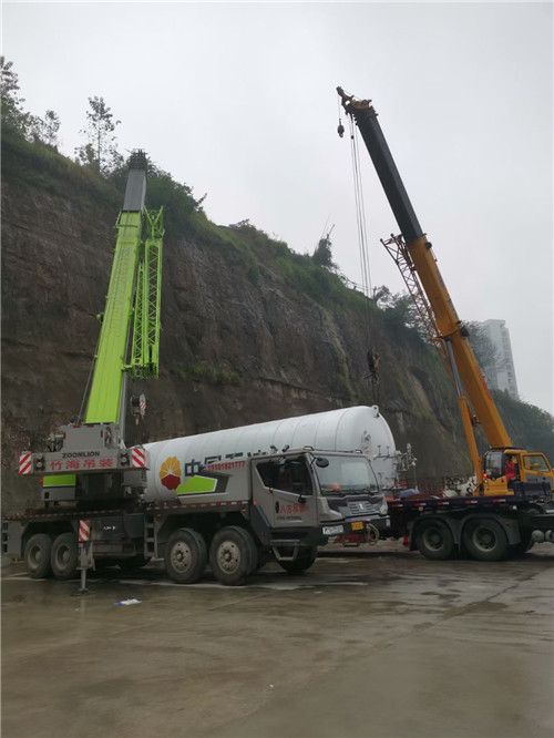 广饶县“不怕风雨冻”—— 吊车的 “恶劣环境适应” 技术